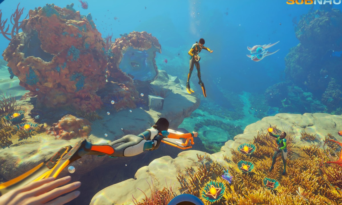 Subnautica 2 crafting and co-op image for material database searches.